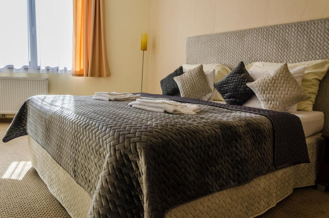Hotel Rokoko Kosice Ngoại thất bức ảnh